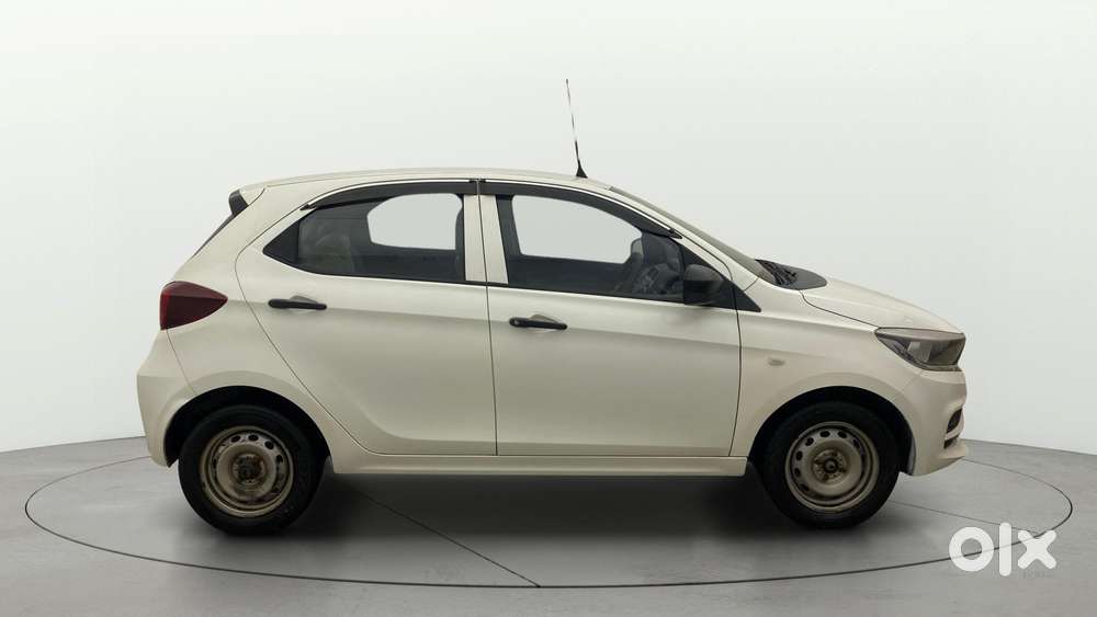 Tata Tiago Xe, 2020, Petrol