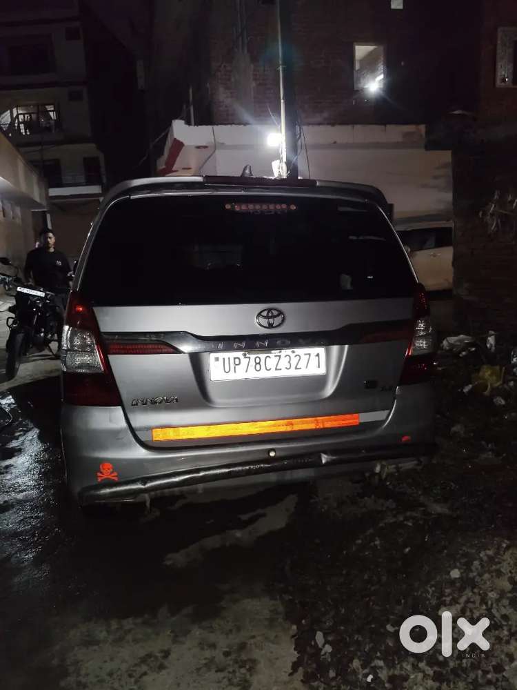 Toyota Innova 2013 Diesel 386000 Km Driven