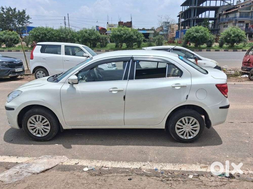 Maruti Suzuki Dzire 1.2 Vxi, 2023, Petrol