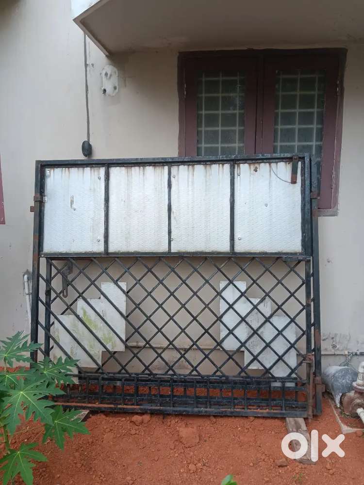 Iron gate fore sale