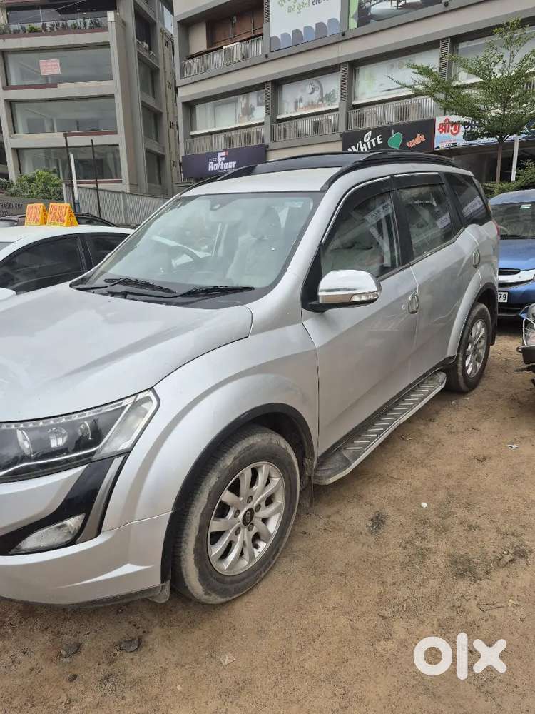 Mahindra W7  11/2020 Manual