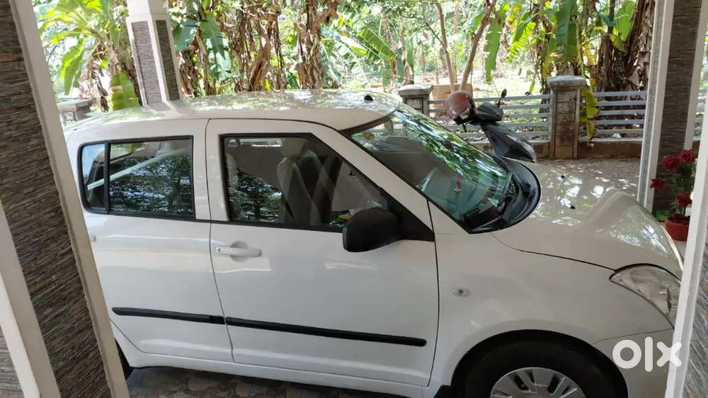 Maruti Suzuki Swift 2011 Diesel 130000 Km Driven