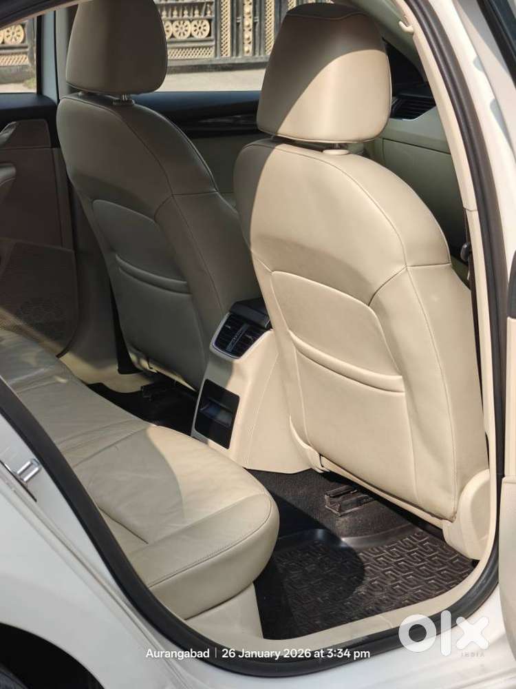 Skoda Octavia 2.0 Tdi Style Plus At, 2015, Diesel