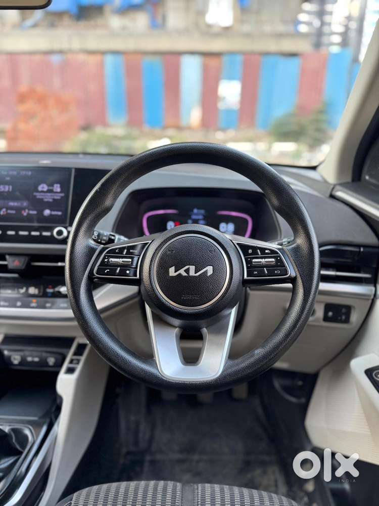 Kia Carens 1.4 Prestige Plus Turbo 7 Str, 2022, Petrol