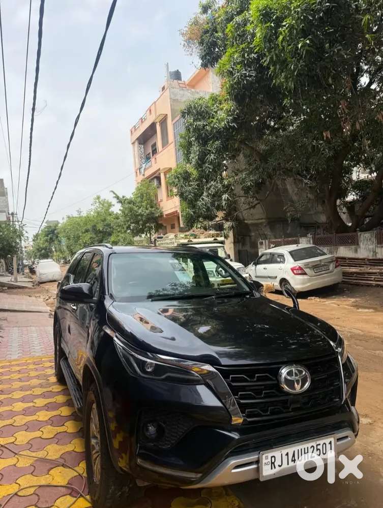 Toyota Fortuner 2023 Suv