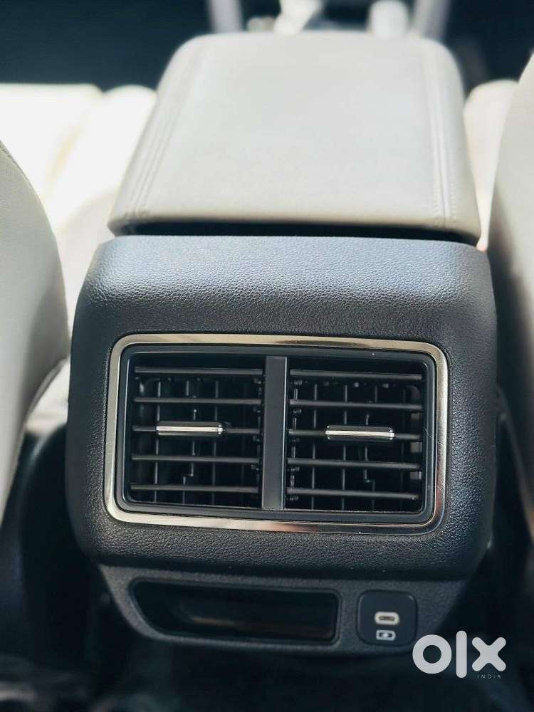 Mahindra Xuv700 2.2 Ax 7 Diesel At Str, 2024, Diesel