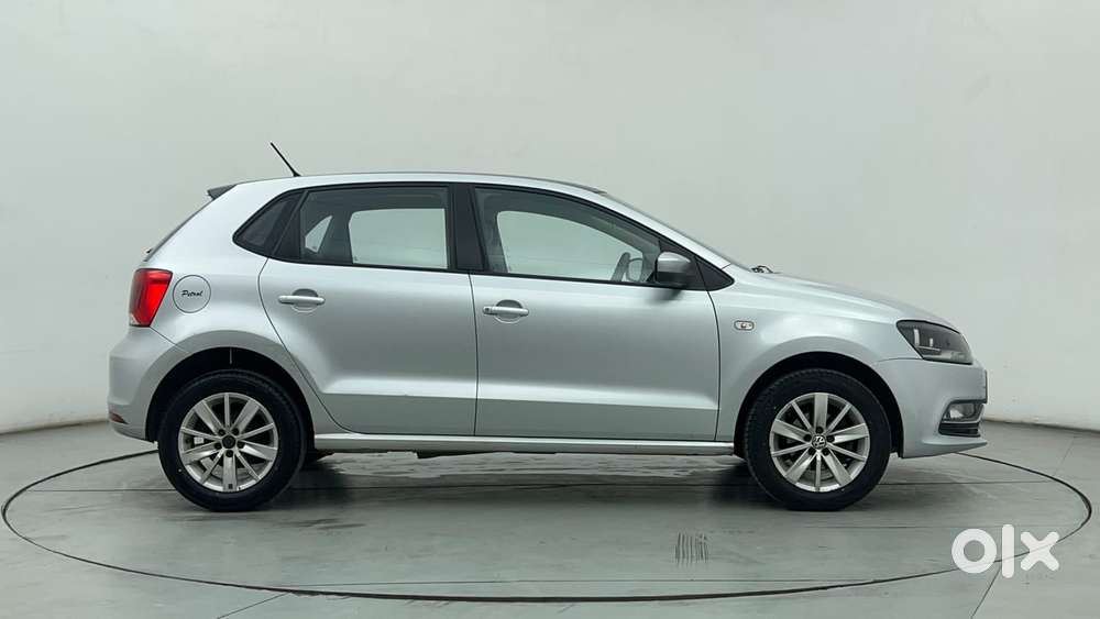 Volkswagen Polo Petrol Highline 1.2l, 2015, Petrol