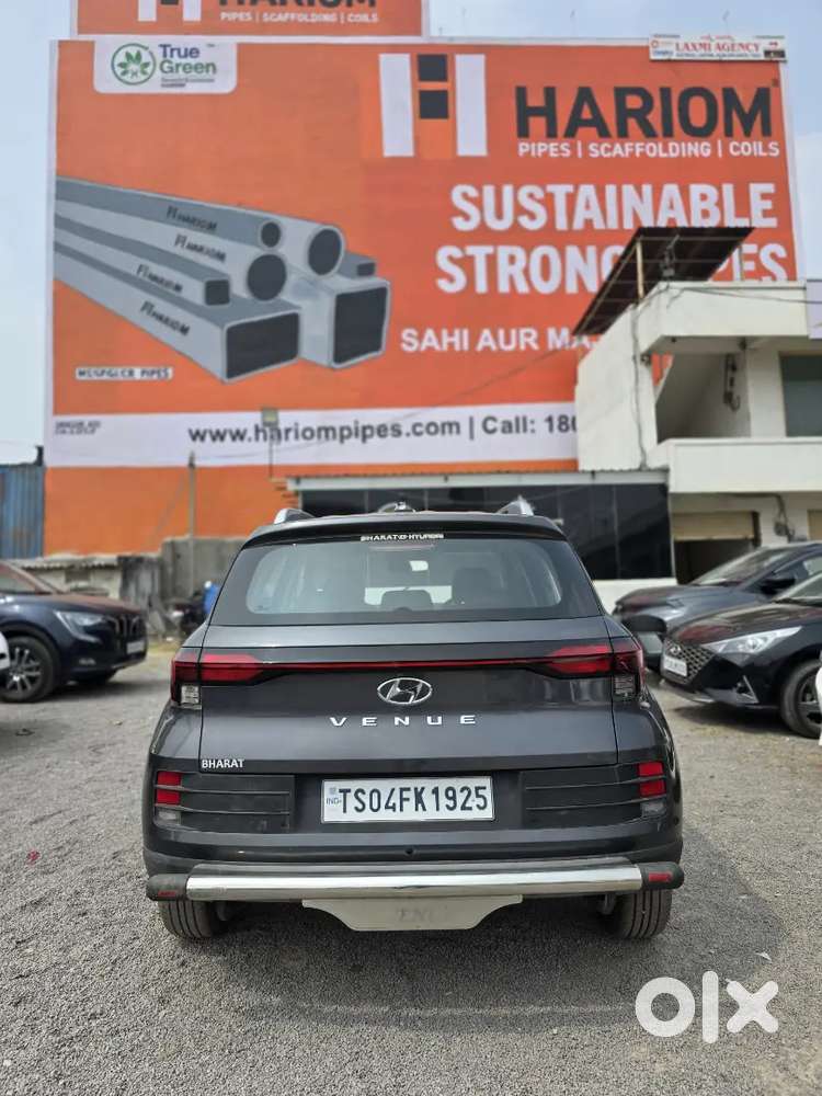 Hyundai Venue S 1.2 Petrol 2023  22k Km  Excellent Condition