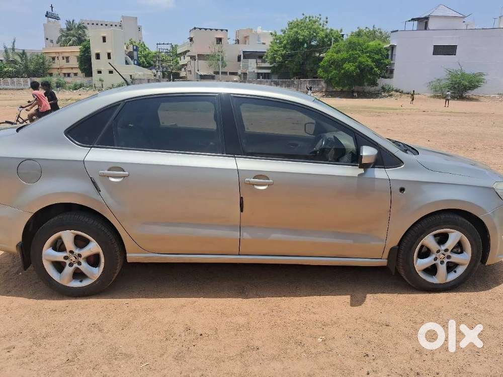 Skoda Rapid 1.6 Mpi Ambition, 2015, Diesel