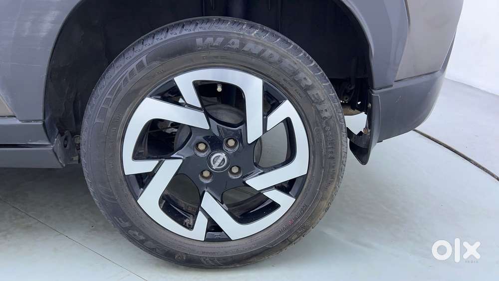 Nissan Magnite 1.0 Xv Premium Turbo Cvt (o), 2022, Petrol