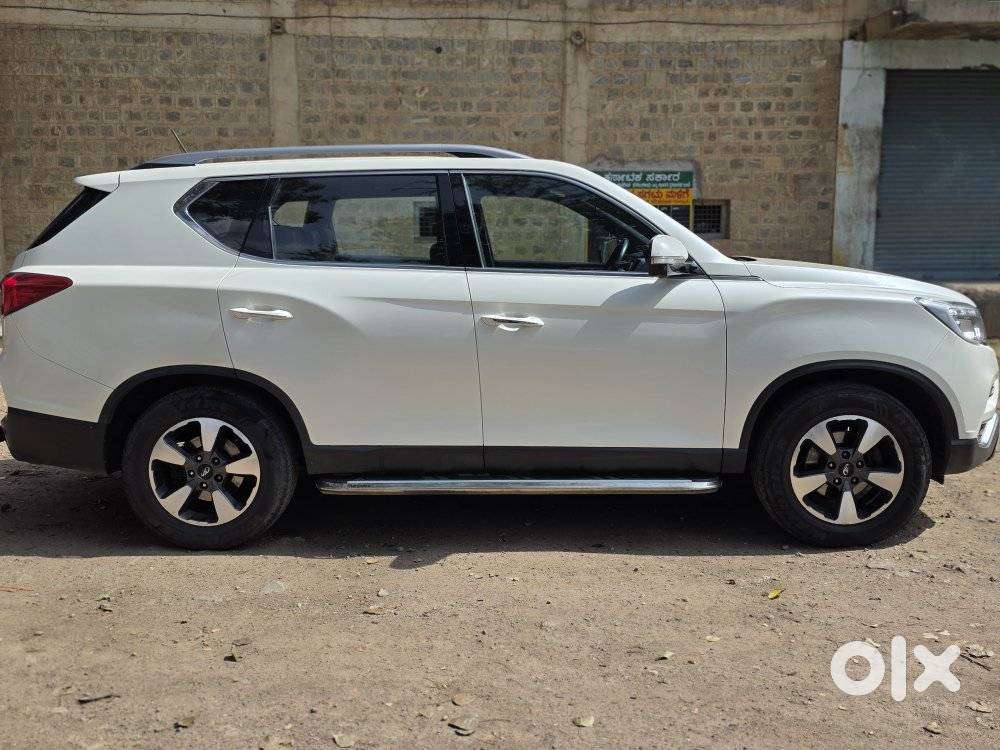 Mahindra Alturas G4 4wd At, 2019, Diesel