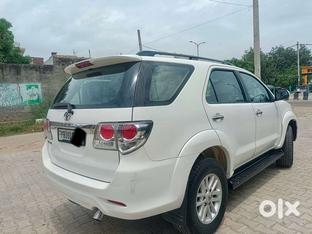 Toyota Fortuner 3.0 4x2 Mt, 2012, Diesel