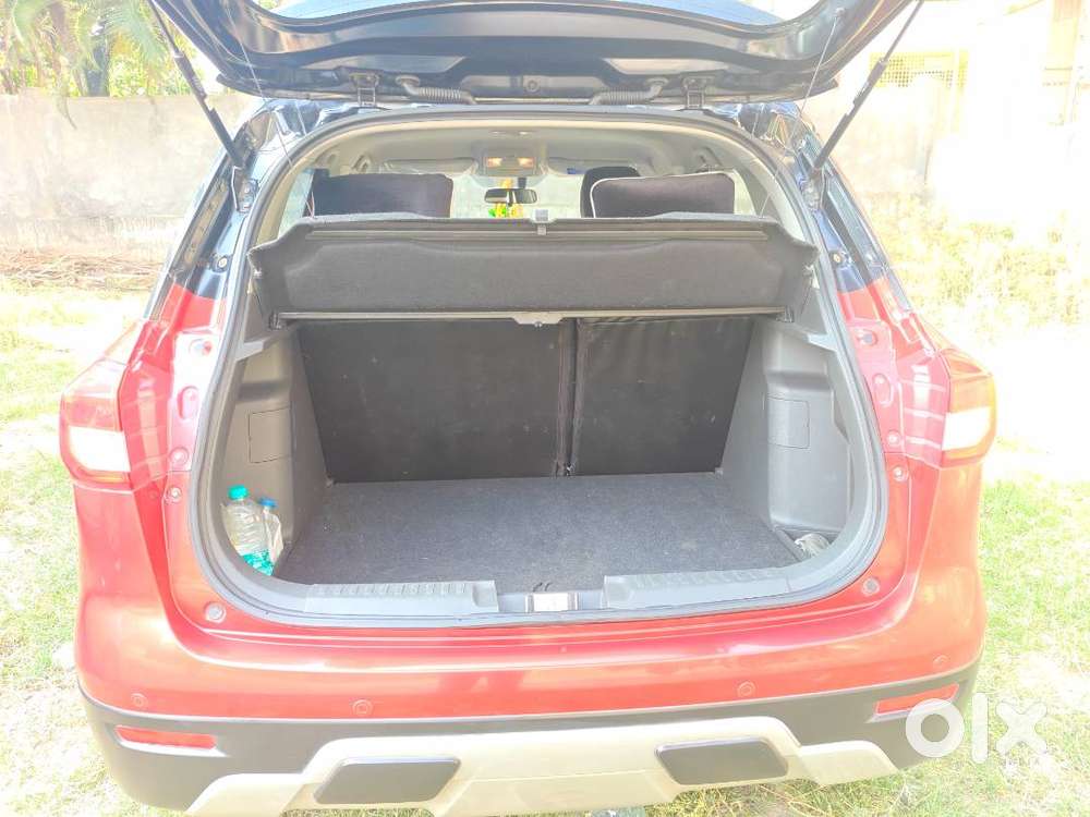 Maruti Suzuki Vitara Breeza Zdi+ Dual Tone
