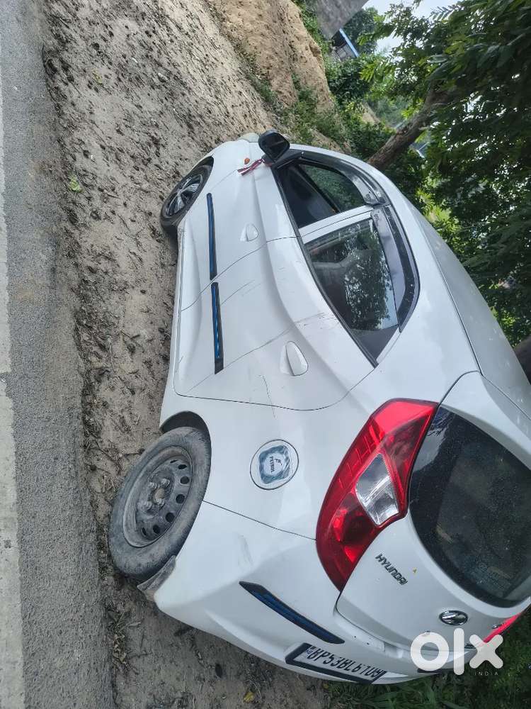 Good Condition Me Gadi Hai 2 Tyre New Baitry New Hai