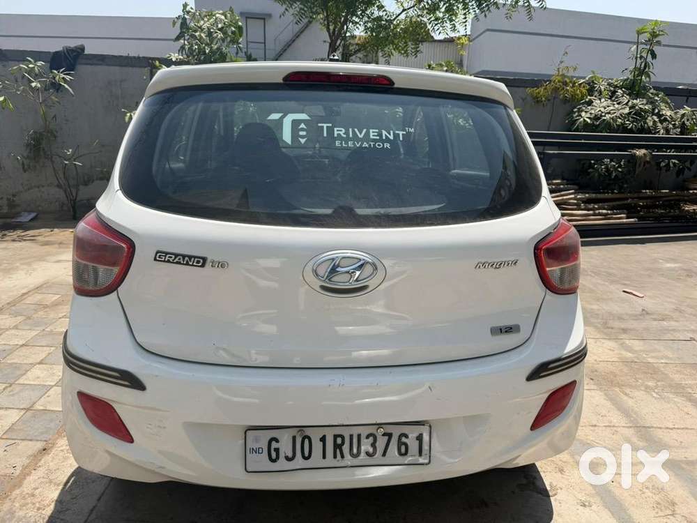 Hyundai Grand I10 2016 Petrol Well Maintained