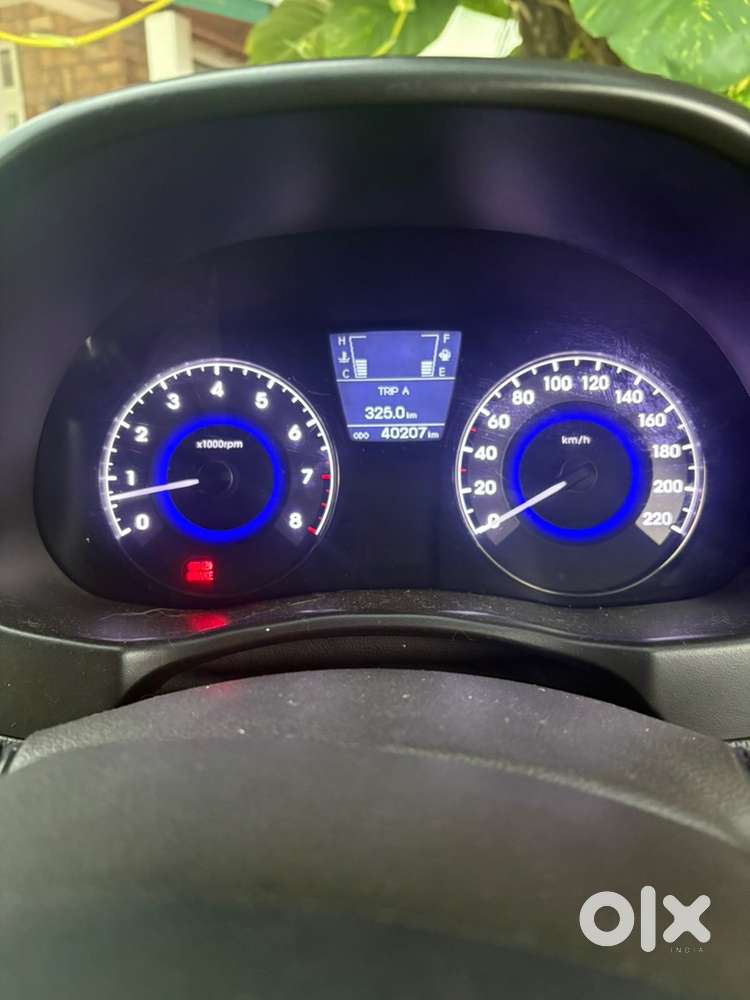 Hyundai Verna Fluidic 2012