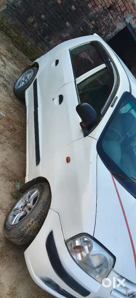 Hyundai New Santro 2013