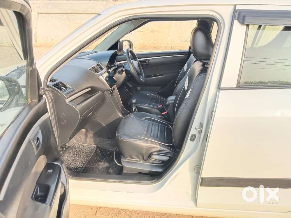 Maruti Suzuki Swift Lxi Optional-o, 2017, Petrol