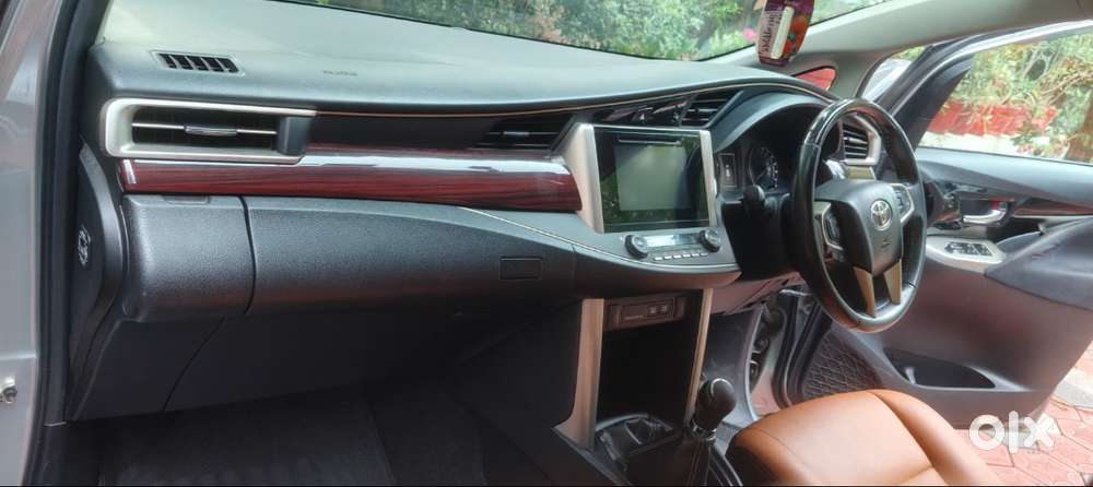 Toyota Innova Crysta 2016 Diesel Well Maintained
