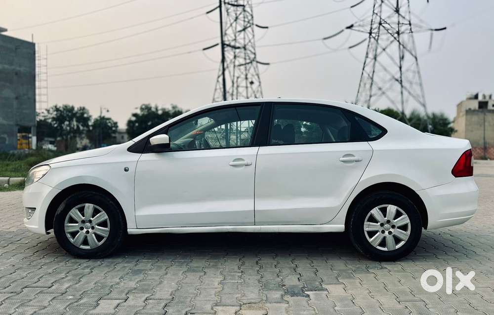 Skoda Rapid Active 1.6 Tdi Mt, 2014, Diesel
