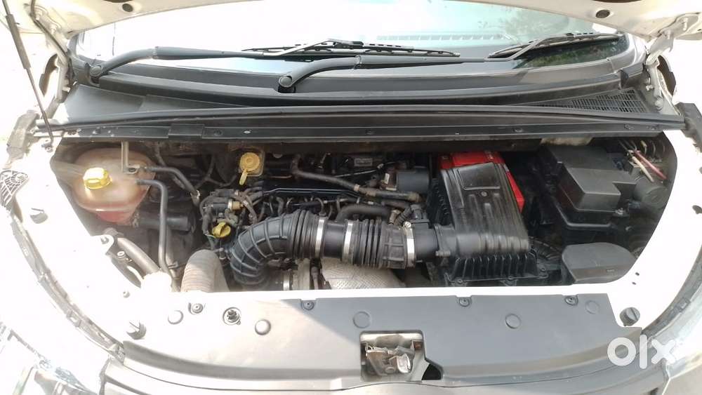 Mahindra Marazzo, 2020, Diesel