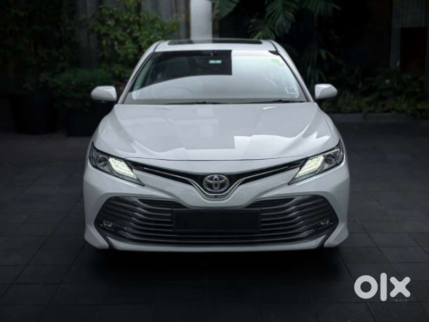 Toyota Camry Hybrid, 2021, Petrol