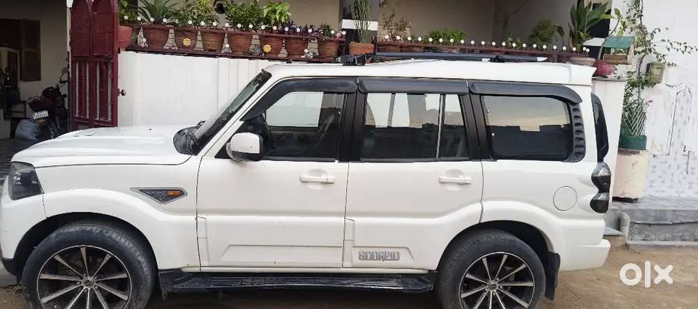 Mahindra Scorpio Diesel 2015
