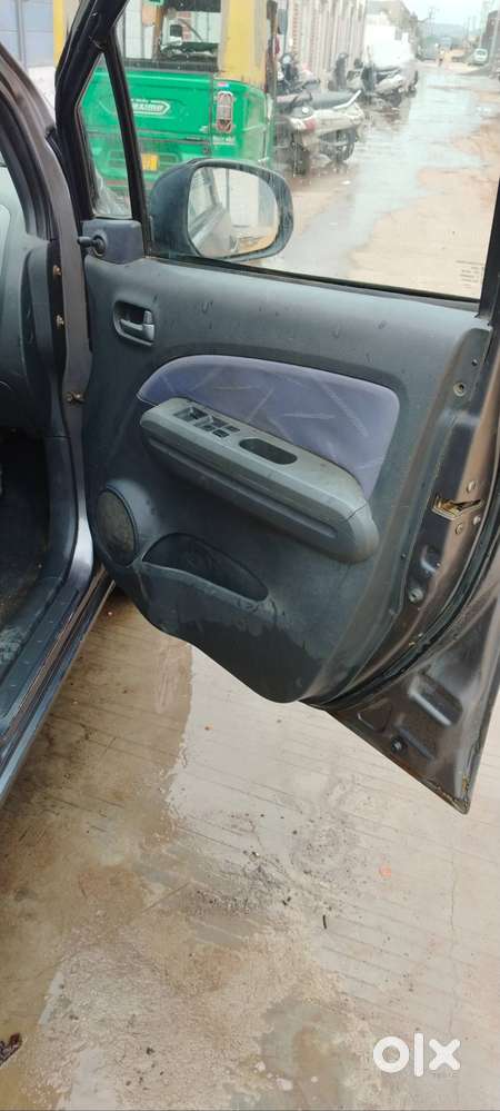 Maruti Suzuki Ritz 2011
