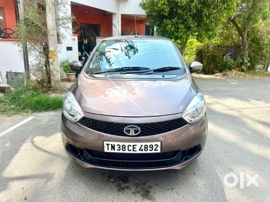 Tata Tiago, 2016, Petrol