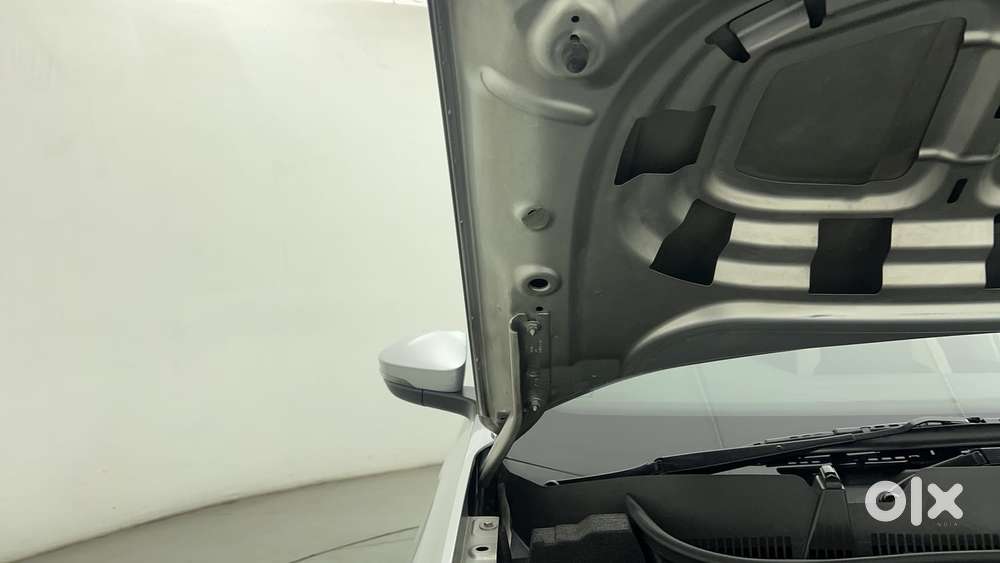 Volkswagen Taigun Topline 1.0 Tsi At (electric Seats), 2022, Petrol