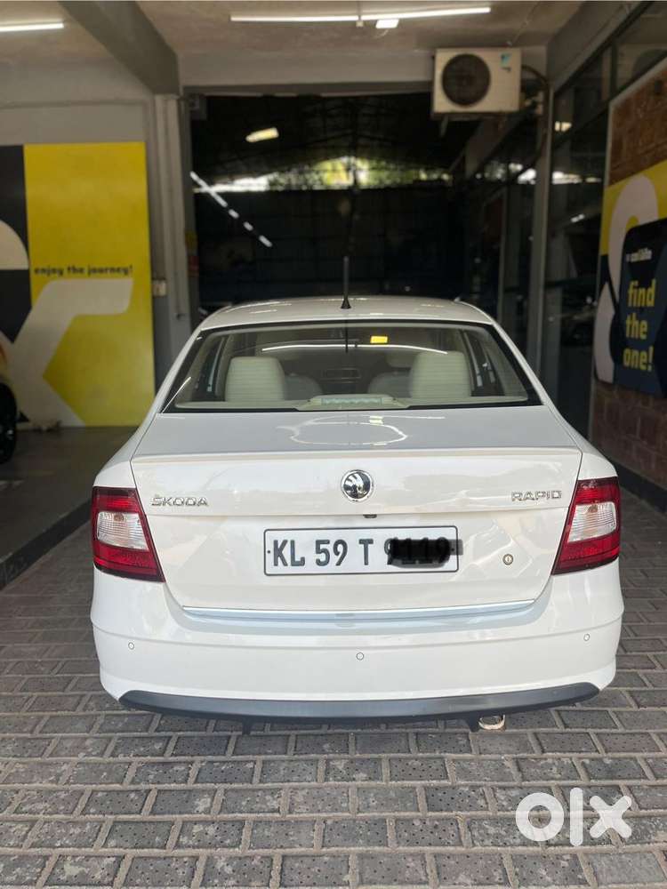 Skoda Rapid 1.6 Mpi Mt Elegance Plus, 2018, Petrol