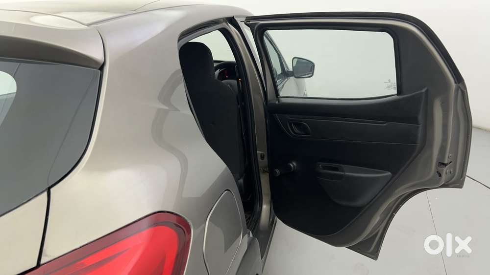 Renault Kwid 2019-ongoing 1.0 Rxt Amt (o), 2017, Petrol