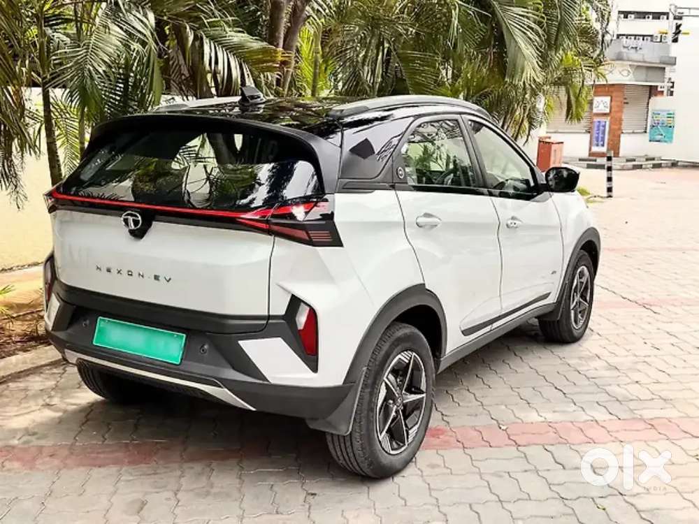 Tata Nexon Ev Empowered 45 Kw 2025, Low Kms Company Serviced Car