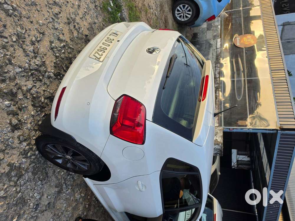 Volkswagen Polo Highline Petrol 2015 – Excellent Condition  Low Milea