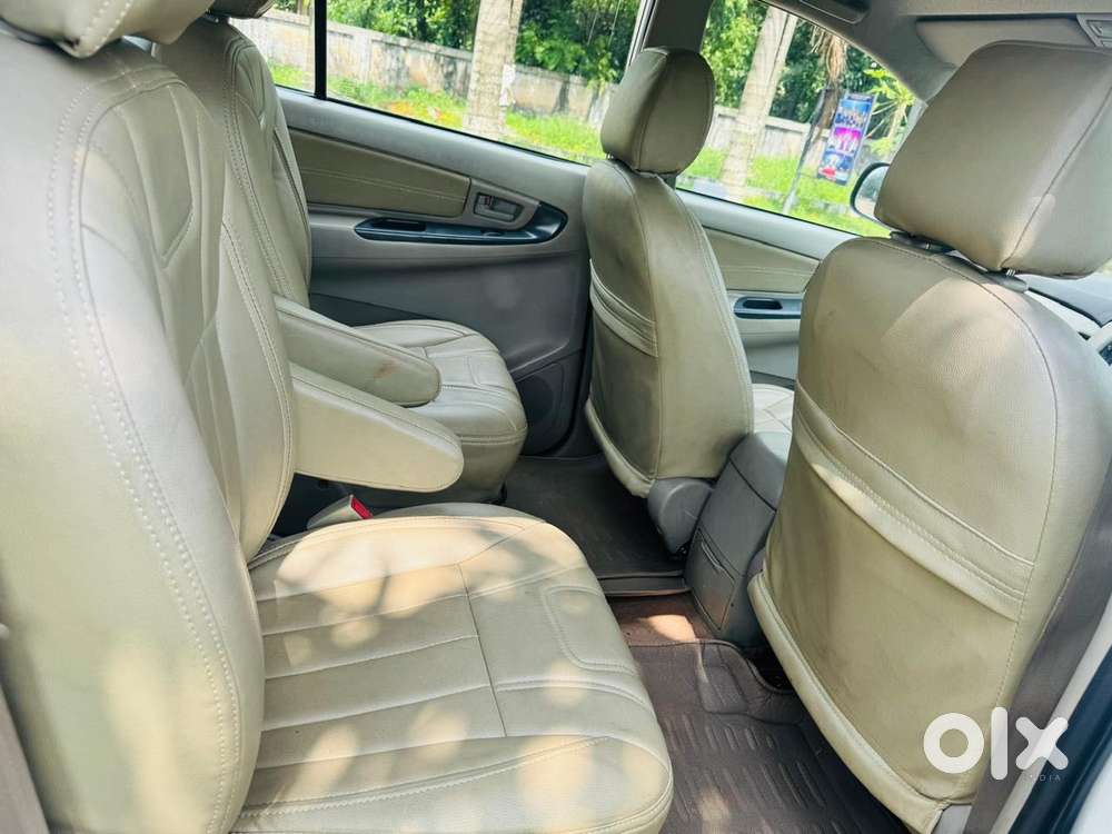Toyota Innova 2.5 Gx 7 Str Bs-iii, 2014, Diesel