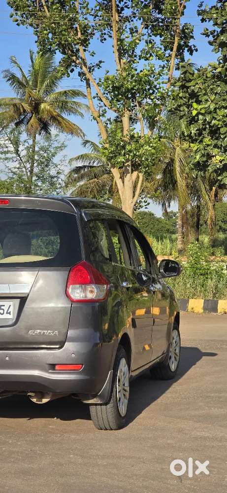 Maruti Suzuki Ertiga Vxi (cng) 2013