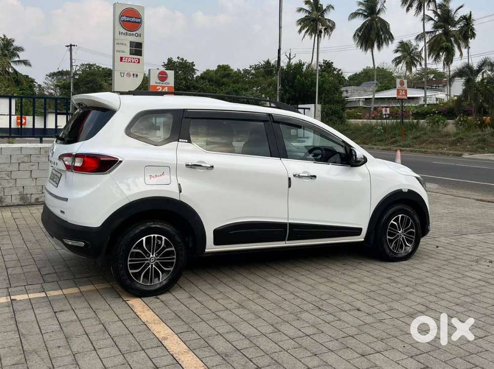 Renault Triber Rxz, 2019, Petrol