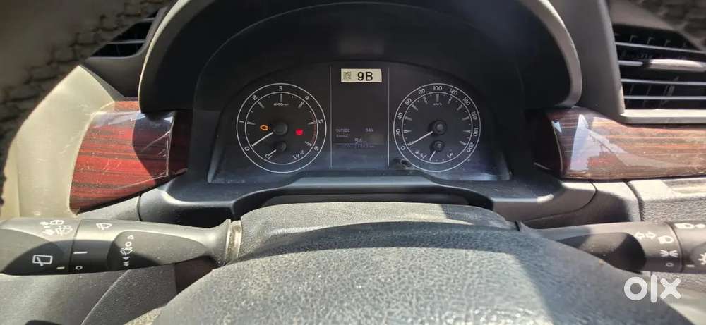 Toyota Innova Crysta 2025