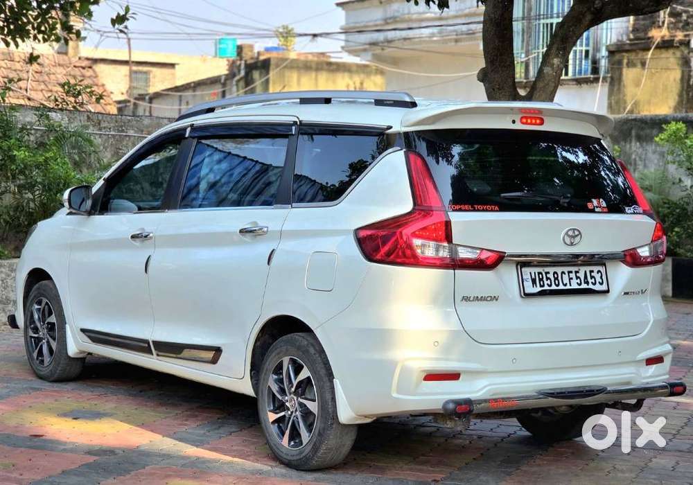 Toyota Rumion V Mt, 2024, Petrol