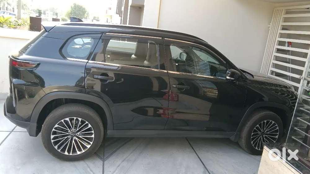 Toyota Urban Cruiser Hyryder, 1.5 Neo Drive 2025- 5700km-hr07-black