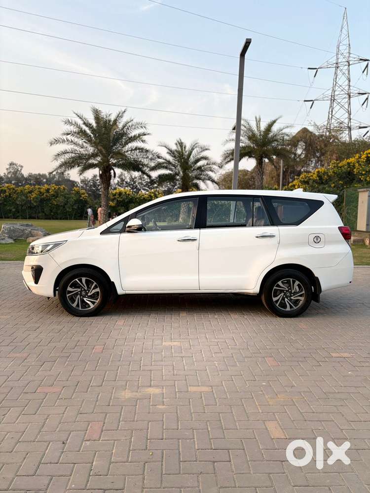 Toyota Innova Crysta [2020-ongoing] 2.4 Gx 7 Str, 2021, Diesel