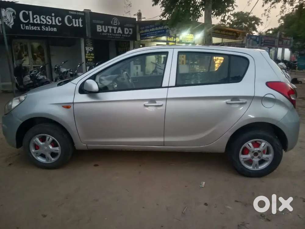 Hyundai I20 Asta Petrol 2009