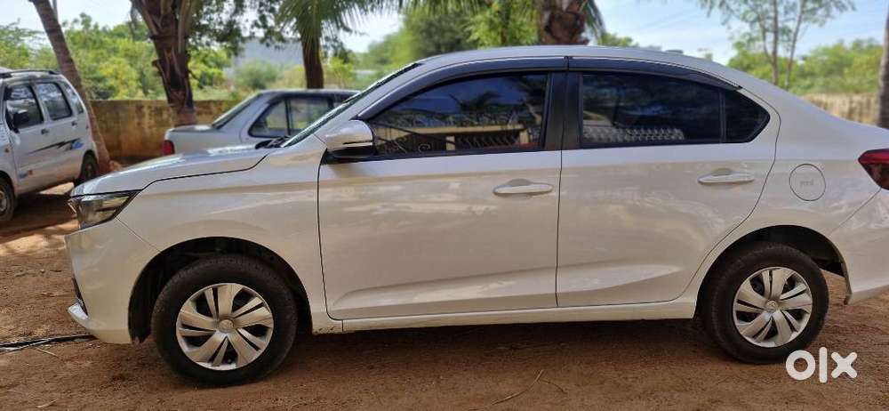 Honda Amaze, 2023, Petrol