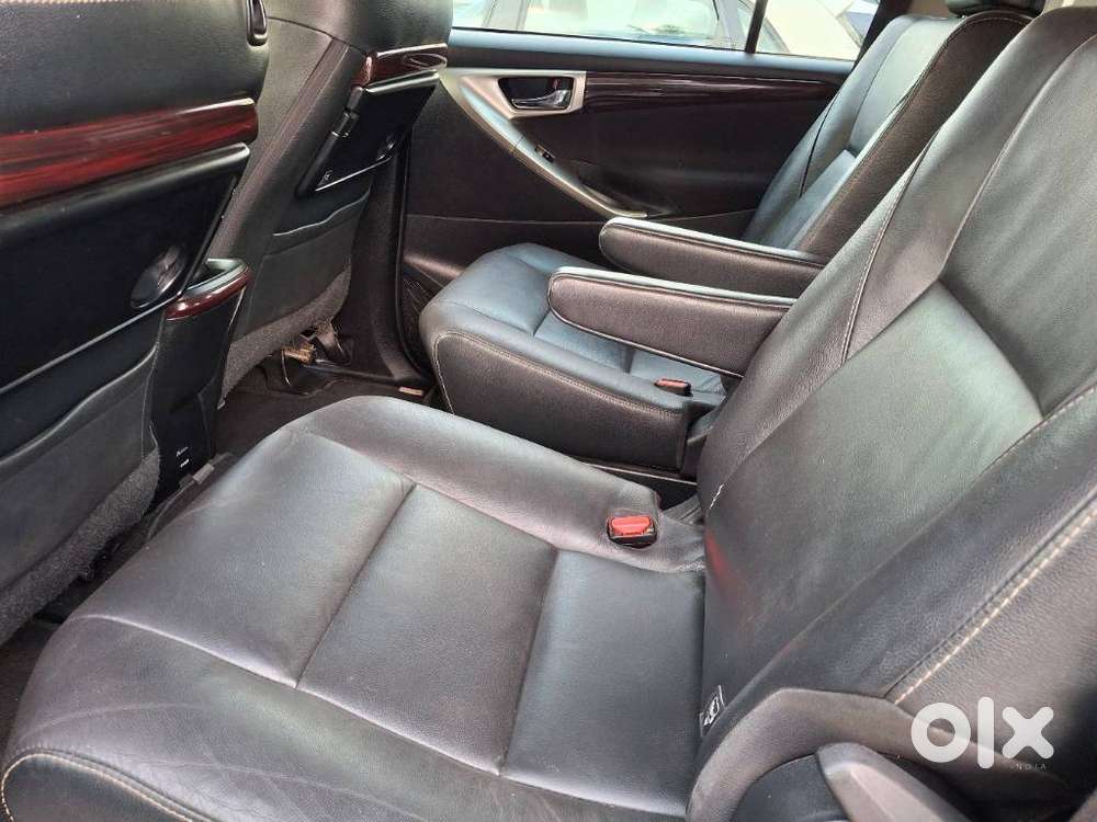 Toyota Innova Crysta 2.4 Z 7 Str, 2017