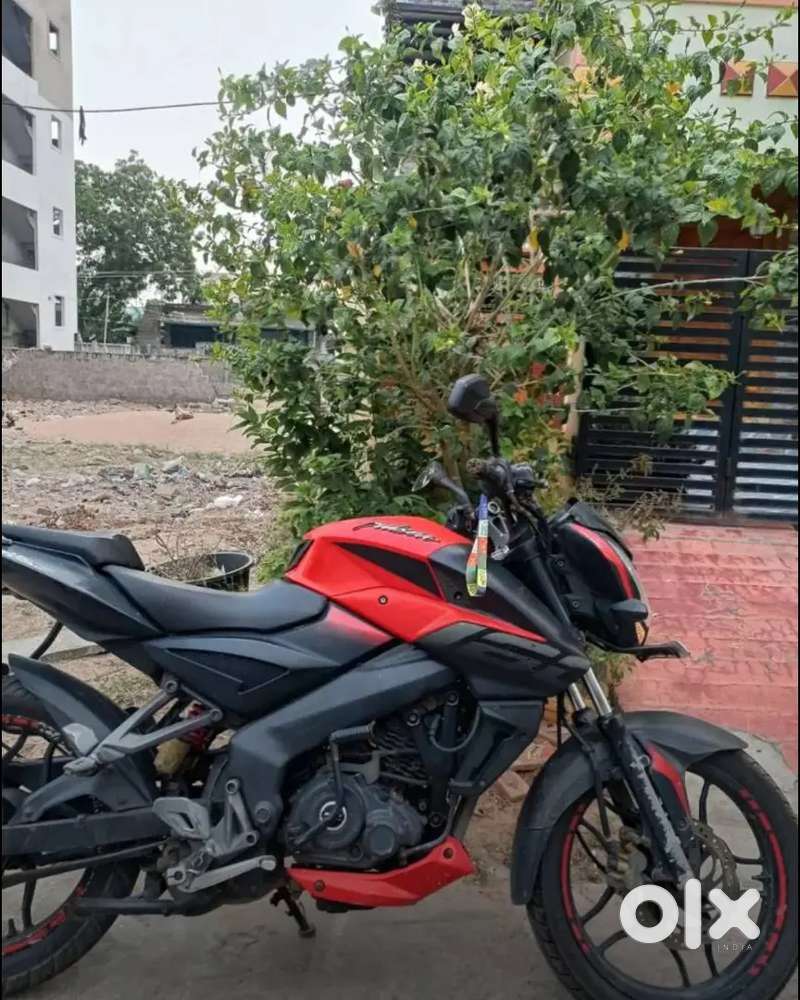 Ns 160 cc red colour Motorcycles 1824285721