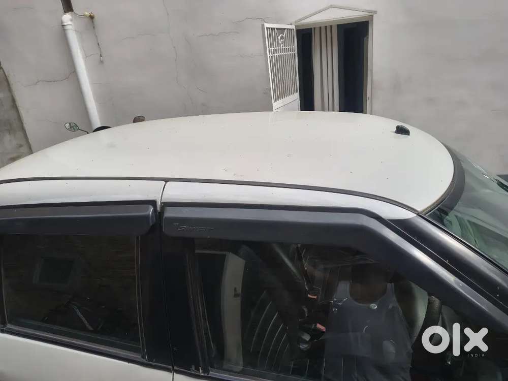 Maruti Suzuki Swift Dzire 2011 Petrol Well Maintained, Complete Paper