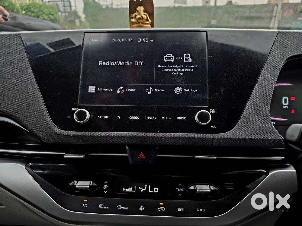 Kia Carens 1.4 Prestige Plus Turbo Dct 7 Str, 2023, Petrol