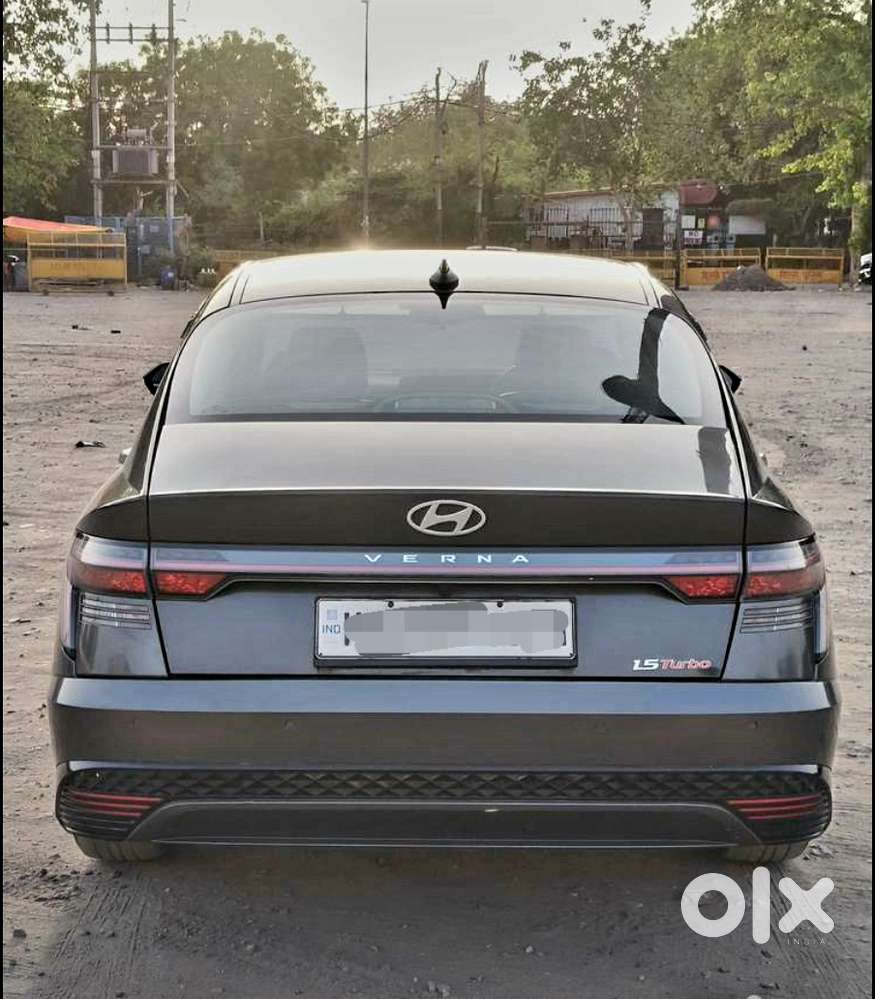 Hyundai Verna 1.5 Sx (o) Turbo Petrol Mt, 2023, Petrol