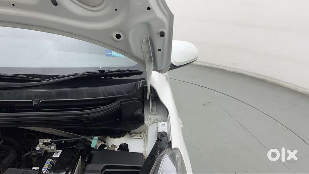 Hyundai Aura [2023-ongoing] 1.2 S Petrol Manual, 2025, Petrol