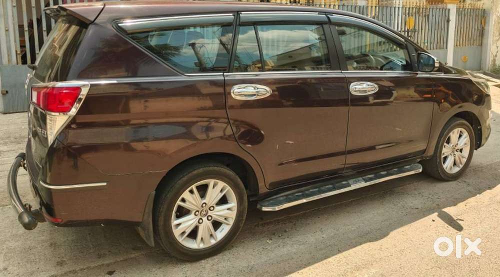 Toyota Innova Crysta 2.8 Z, 2016, Diesel